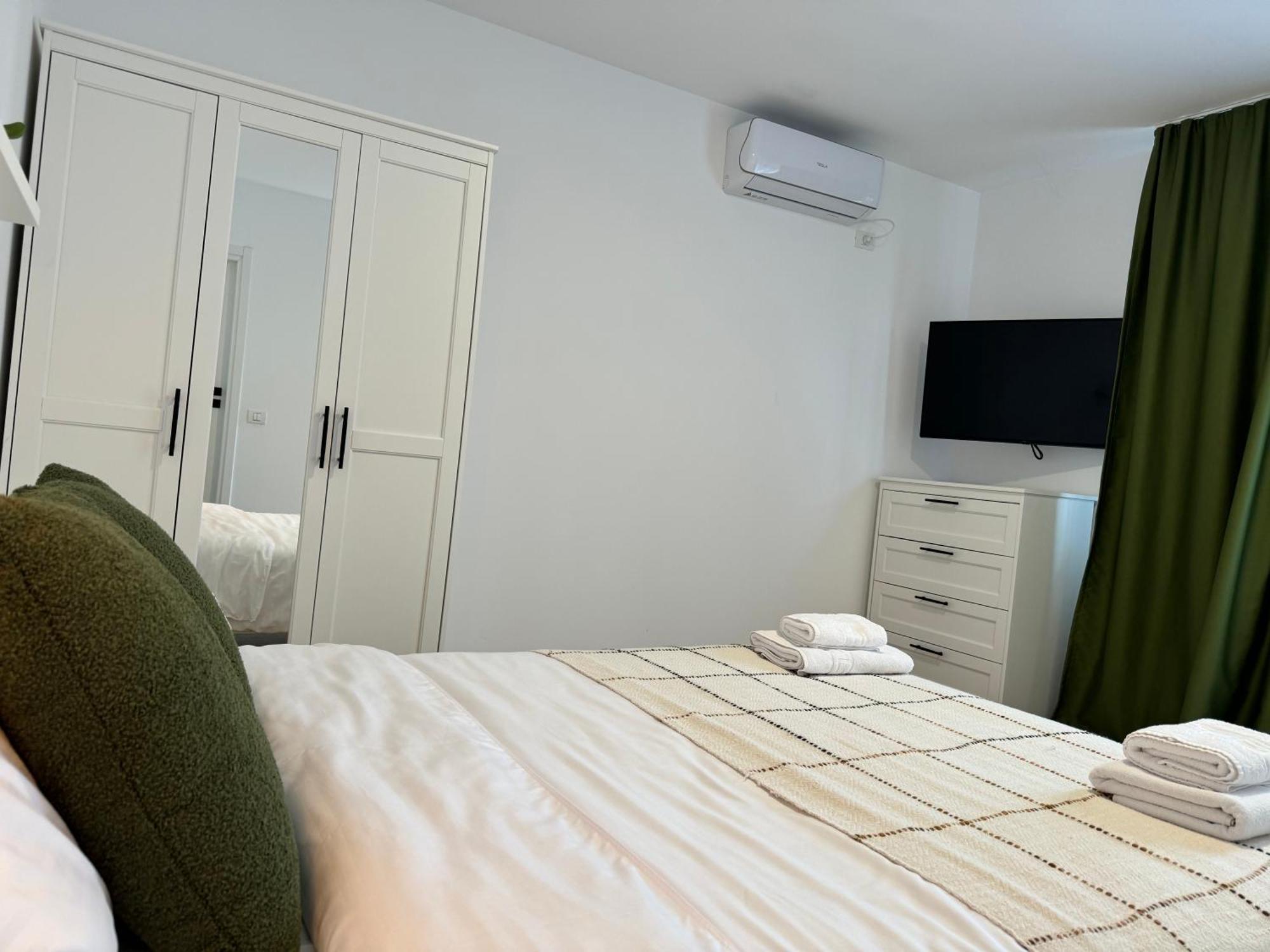 Apartment Sky Airport Therme 1